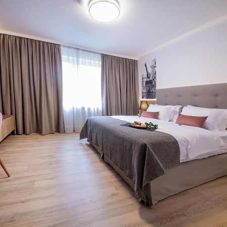 Lüneburg Gaestehaus Zum Roten Hahn מראה חיצוני תמונה