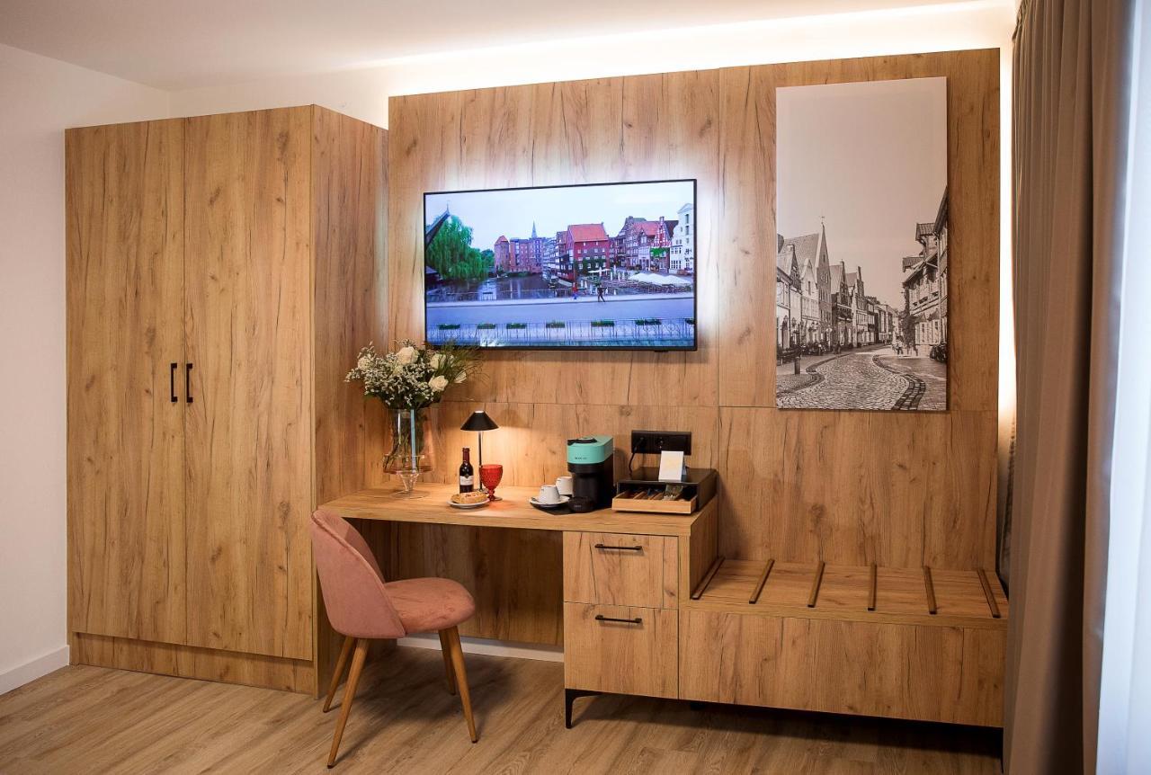 Lüneburg Gaestehaus Zum Roten Hahn מראה חיצוני תמונה