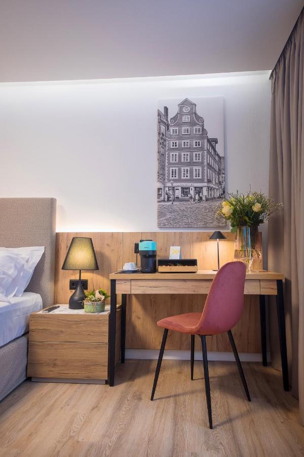 Lüneburg Gaestehaus Zum Roten Hahn מראה חיצוני תמונה