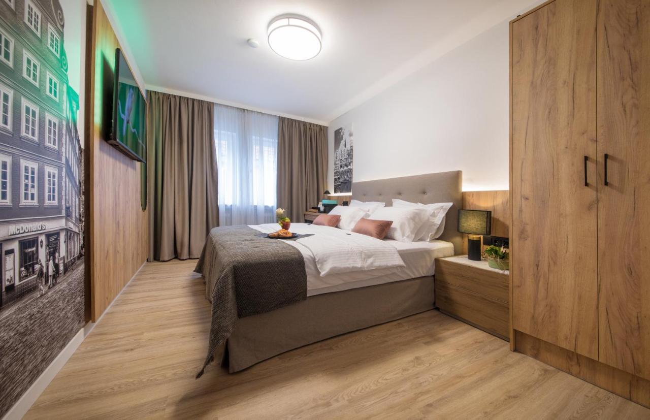 Lüneburg Gaestehaus Zum Roten Hahn מראה חיצוני תמונה