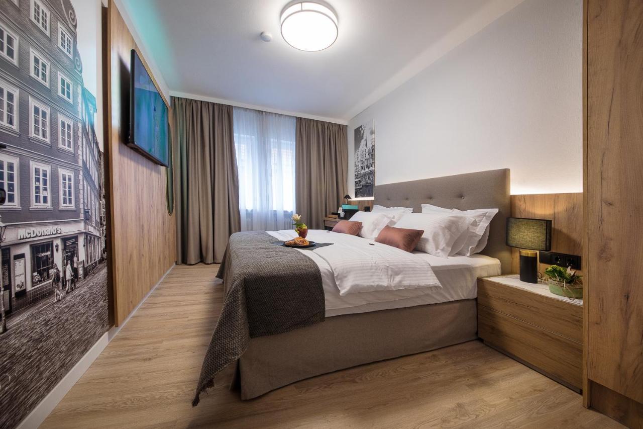Lüneburg Gaestehaus Zum Roten Hahn מראה חיצוני תמונה
